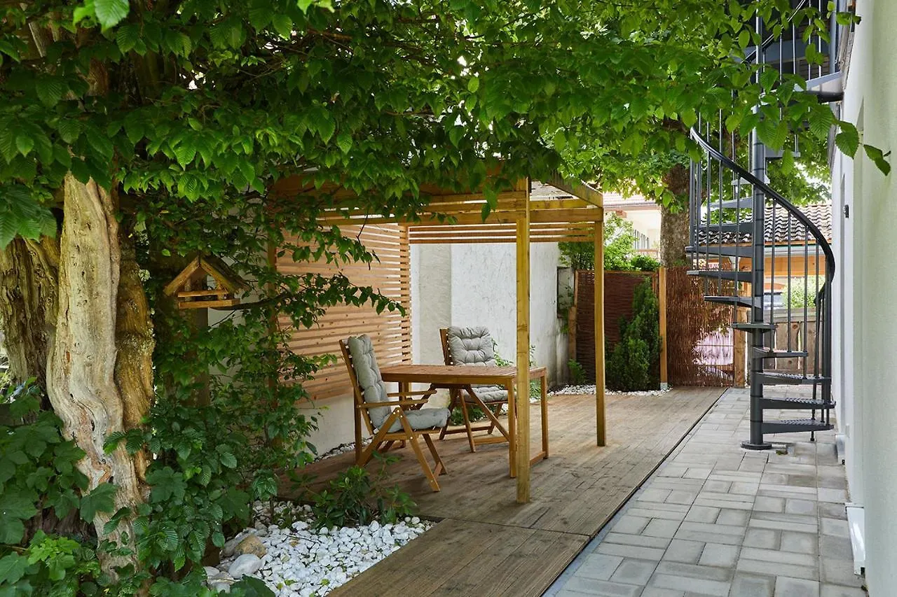 Apartment Ferienwohnung Zum Steingarten Krun